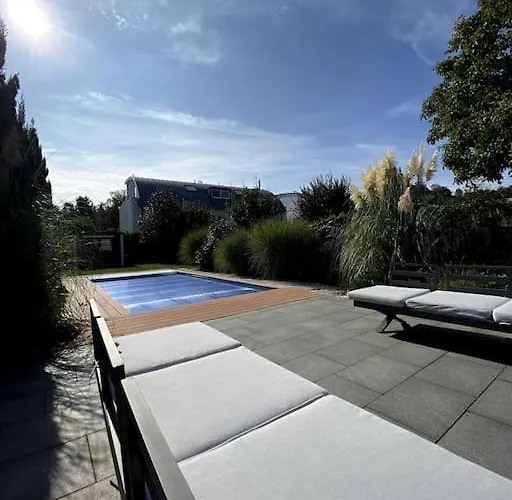 Villa Mit Pool