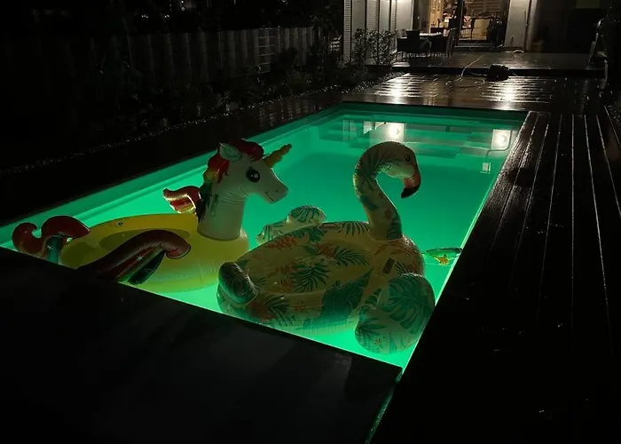 Villa Mit Pool