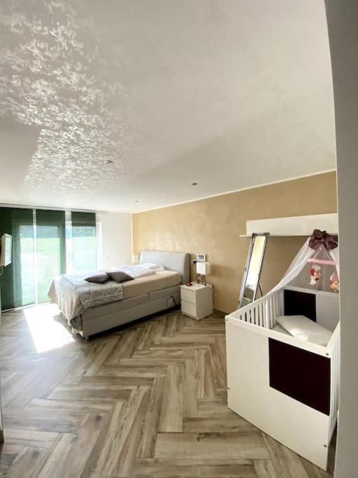 Mit Pool Villa Siegburg